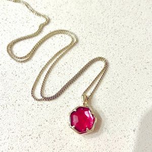 NWT pink Kendra Scott necklace
